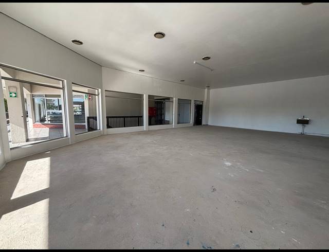 501M² RETAIL TO LET IN DURBANVILLE CENTRAL